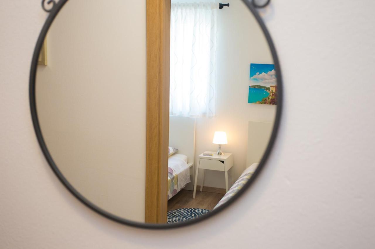 Apartman Girasol Pula Exterior foto