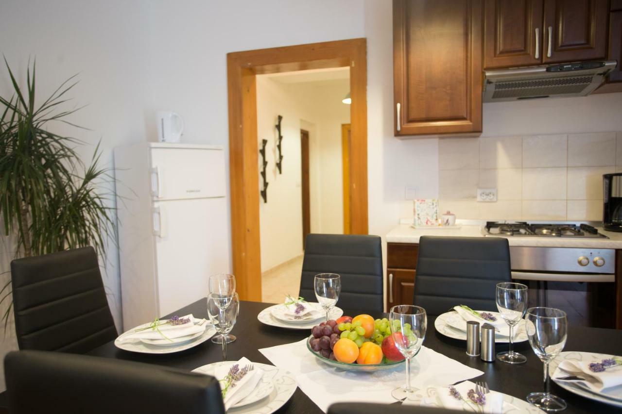 Apartman Girasol Pula Exterior foto