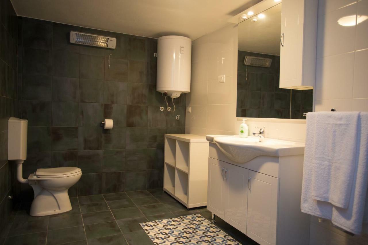 Apartman Girasol Pula Exterior foto